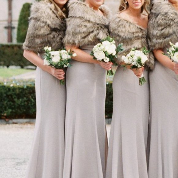 Sweaters - Faux Fur Shrug